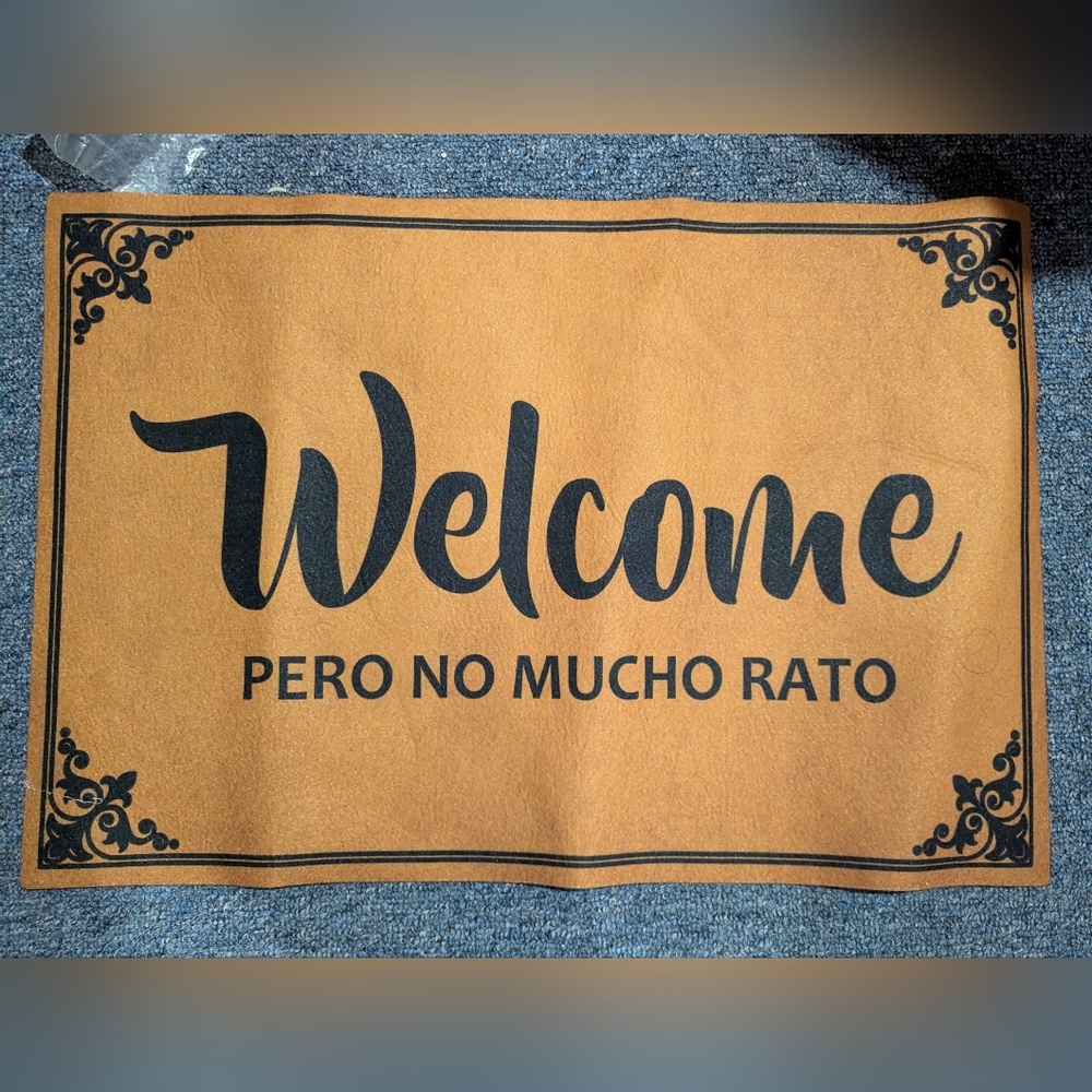 NWOT Welcome Doormat with Spanish Phrase
